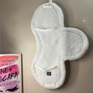 NEW - Toklat Superquilt Close Contact Saddlepad